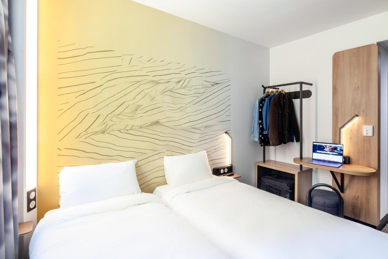 B&B Hotel Уистреам Экстерьер фото